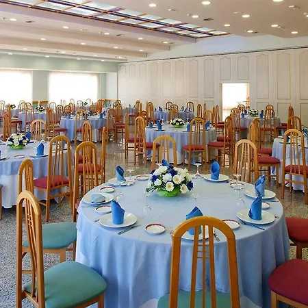 Río Hotel 3*